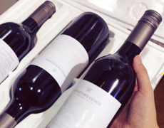 オーストラリアから