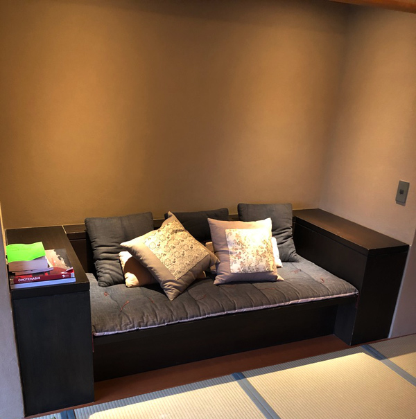 箱根旅館・ホテルの椅子とソファ類の張り替え