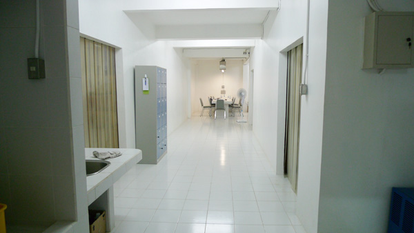 インドネシア　センセイシャ