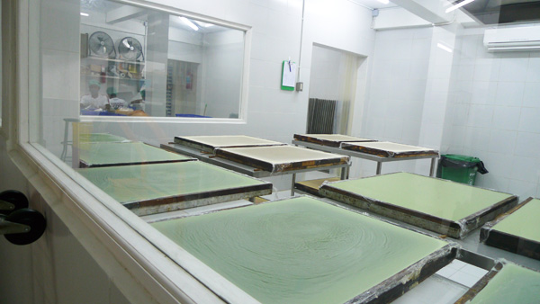 インドネシア　センセイシャ