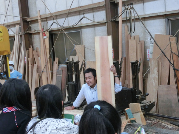 町田小学校　校歌ボード製作