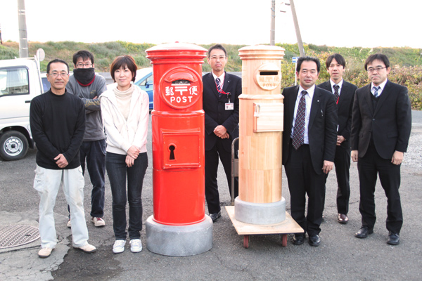 小田原ヒノキ　郵便ポスト