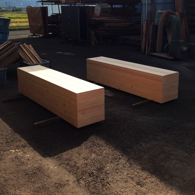 ハルネ小田原のイベントスペース用什器を制作中