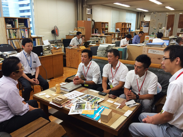 『子ども霞が関見学デー』と農林水産省・林野庁の幹部の方々との面会。