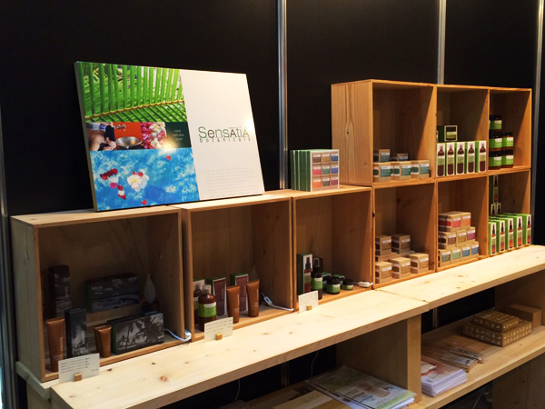 ホテル　レストラン　ショー　センセイシャ