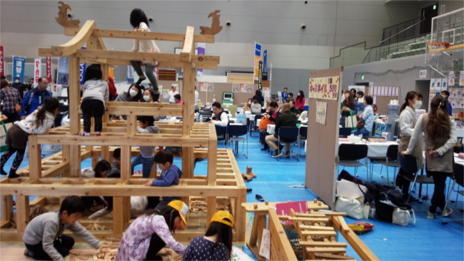 林野庁長官と1年目の職員さんの来社。