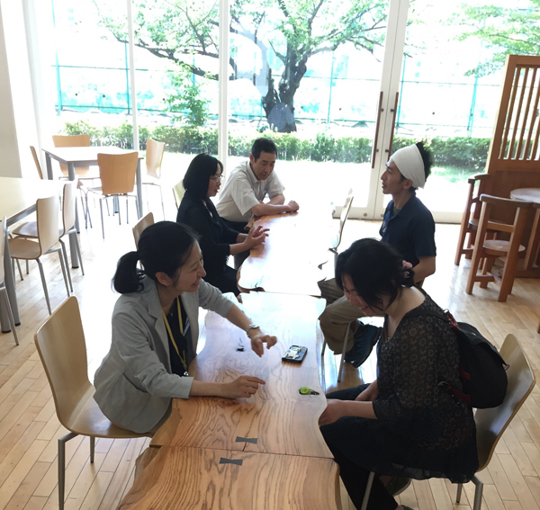 神奈川学園さくらテーブル