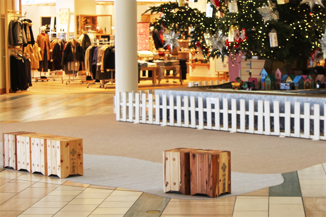 小田原ダイナシティのリニューアルに伴い什器を作製しました。