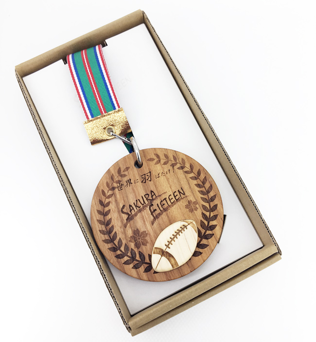 ラグビー女子日本代表候補（サクラフィフティーン）の歓迎セレモニー用メダルを作製しました。