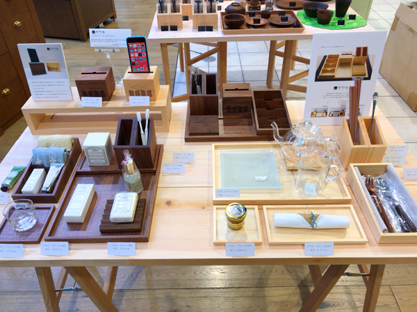 箱根ラリック美術館様のショップにてクウキコレクションの販売を開始しました。