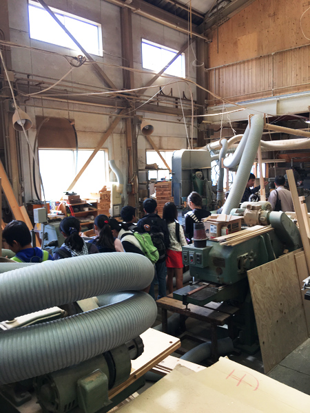 小田原市立早川小学校生の工場見学