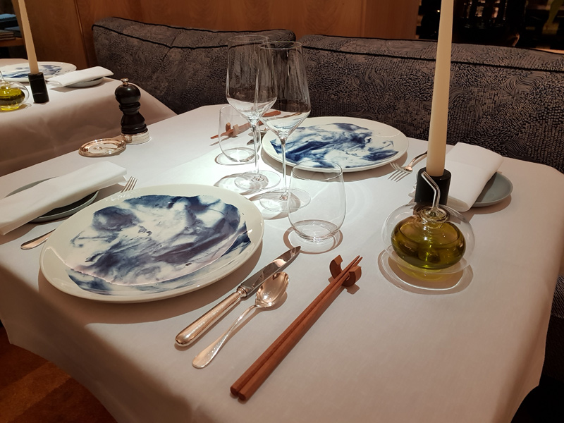 フランスの一つ星レストランにてラ・ルースの商品が使用されています。