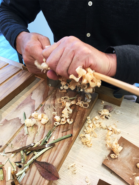 湘南T-SITEにて箸作り体験に参加しました。