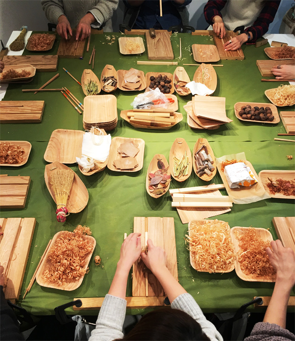 湘南T-SITEにて箸作り体験に参加しました。