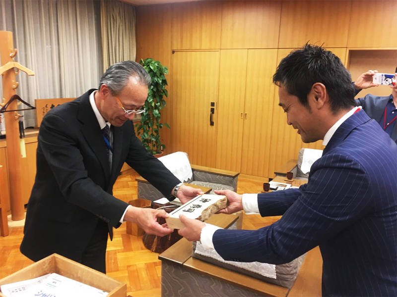 林野庁長官を表敬訪問しました。