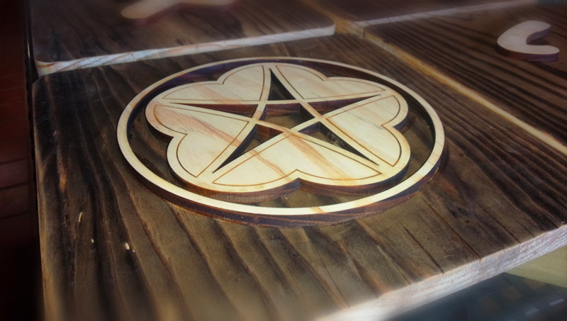 大井高校の鞄棚・看板を作製しました。