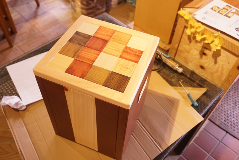 ラスカ小田原様　ワークショップ用の椅子を作製しました