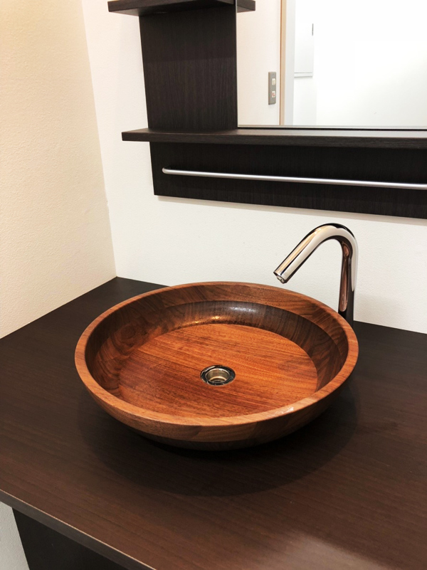 晶扇コーポレーション様 新社屋の内装のお手伝いをしました。