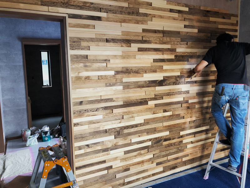 小田原市内端材モザイク壁