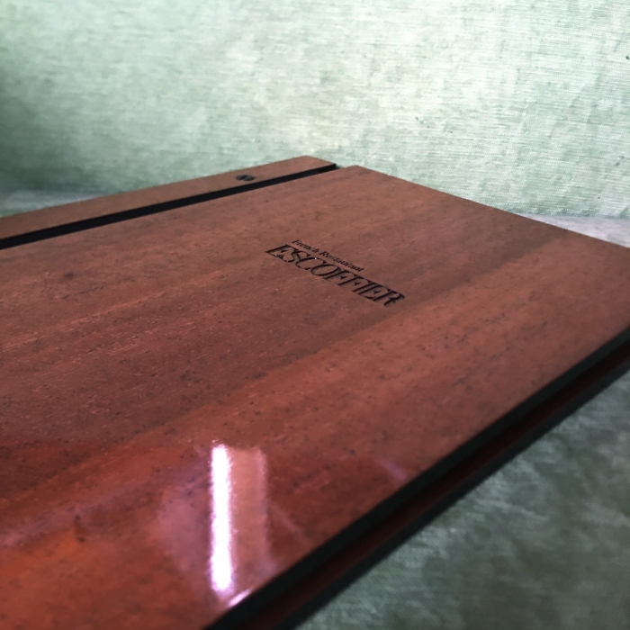 ワインリスト用メニューブックの作製。