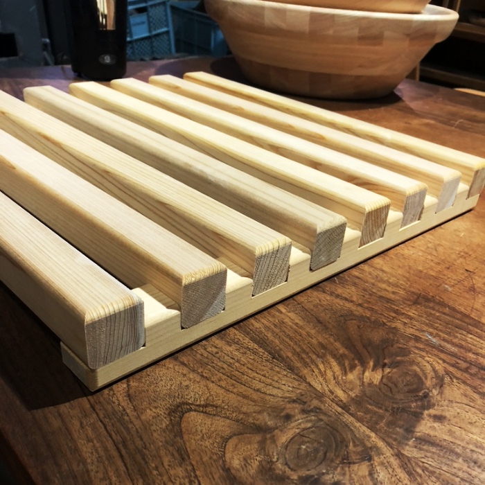 サーフライダーファウンデーション【すのこ・ワックスケース・建具の作製】