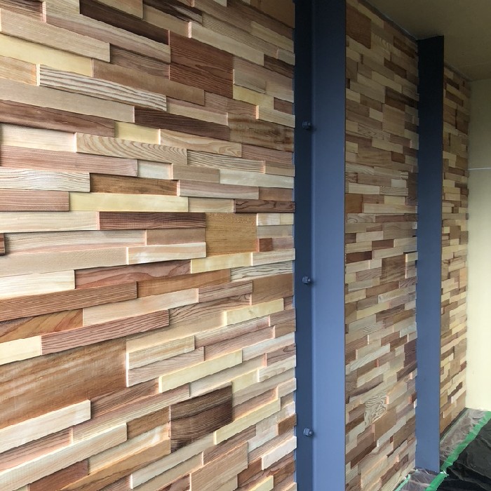 世田谷コンテナハウスのモザイク壁を作製