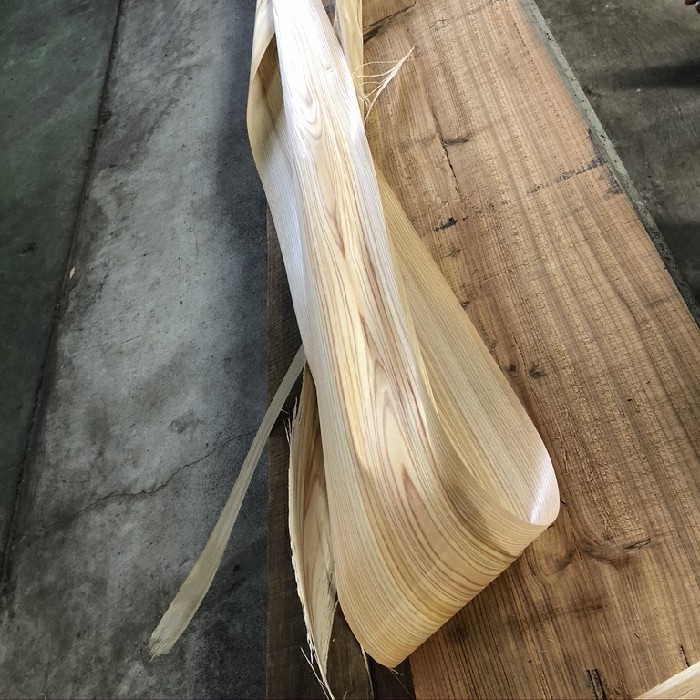 こだわりの突板を作っていただきました