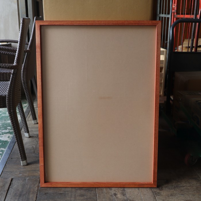家具屋さんの商品ポスターのフレームを作製