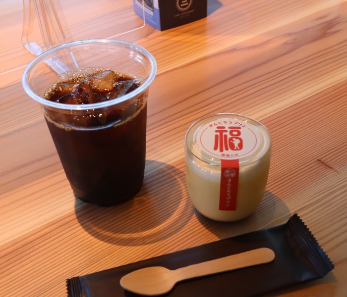 小田原三の丸ホールの什器を作製①