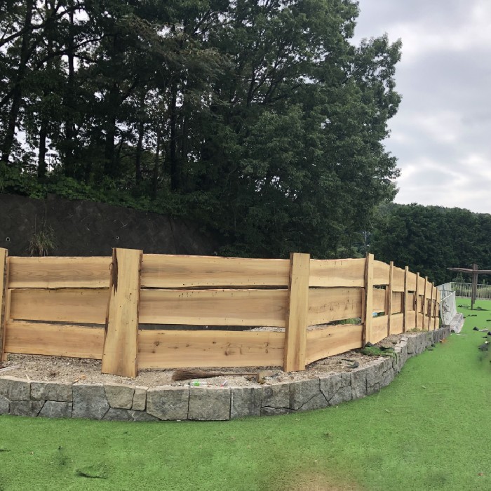 大井町サーフィン場　間伐材搬入！！