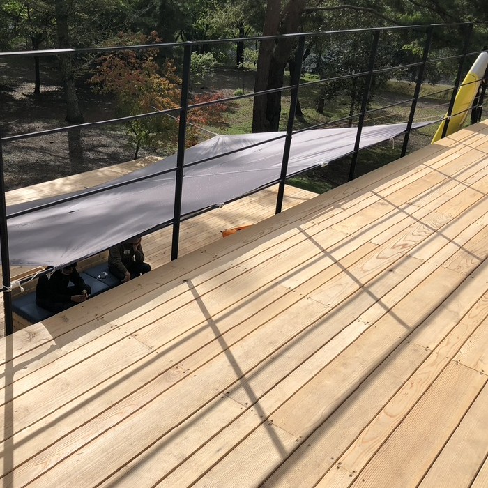 西湖コンテナハウスウッドデッキを作製