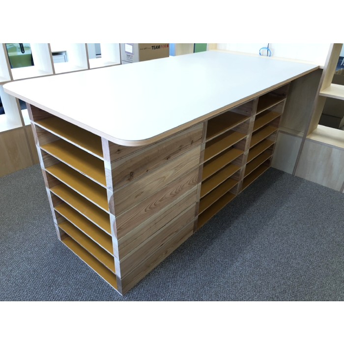 オフィス木質化の什器を制作