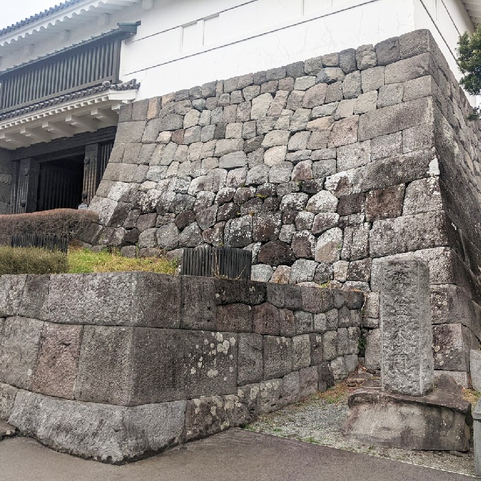 小田原城の常盤木門金属プレートの製作