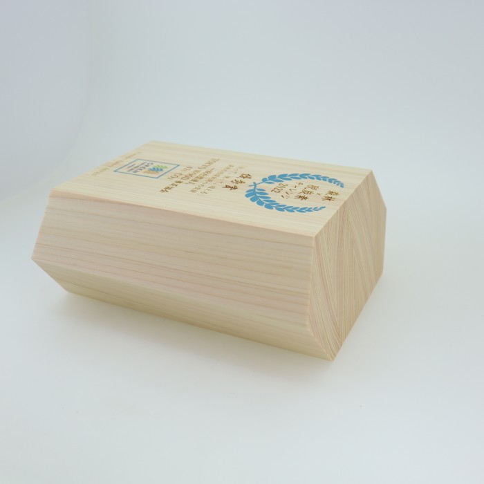 脱酸素授賞式の楯と表彰状を製作