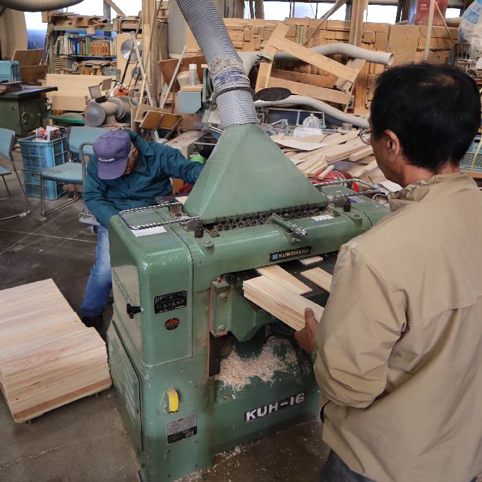 【OEM】南足柄市の木材を使用した鉛筆の製作