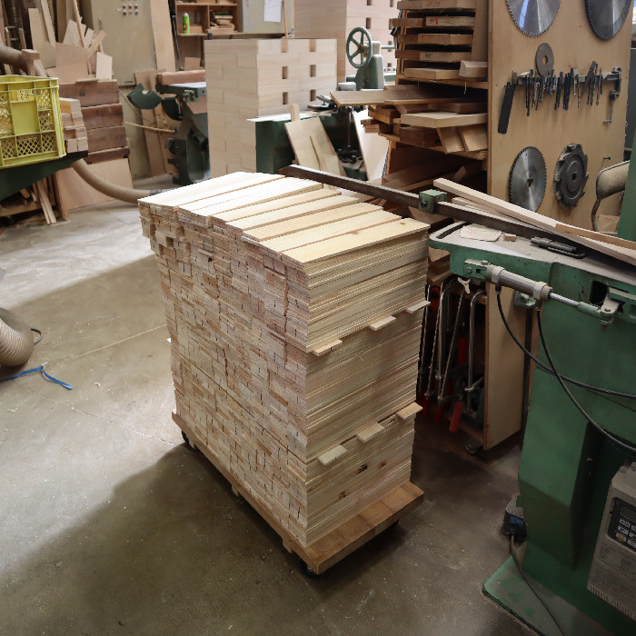 【OEM】南足柄市の木材を使用した鉛筆の製作