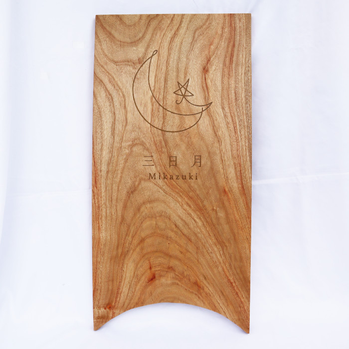 【OEM】三日月の看板を製作