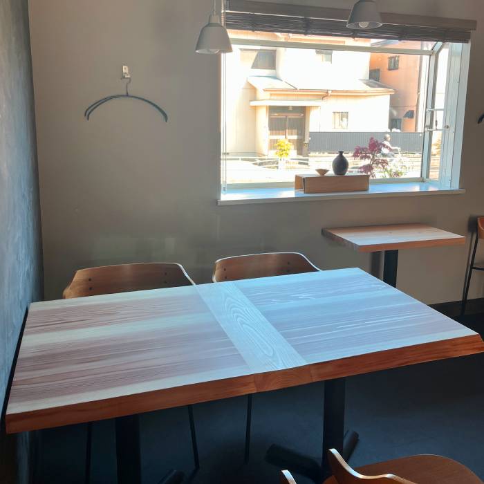 和食 よつ葉さんのテーブルを製作