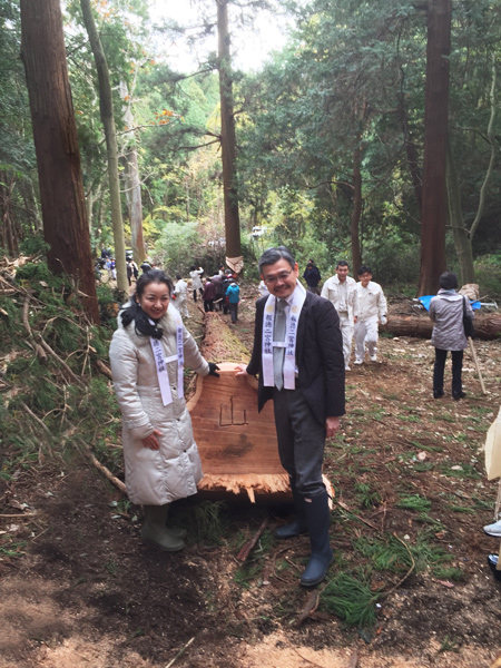 報徳二宮神社　表参道鳥居御用材伐採式に出席しました。